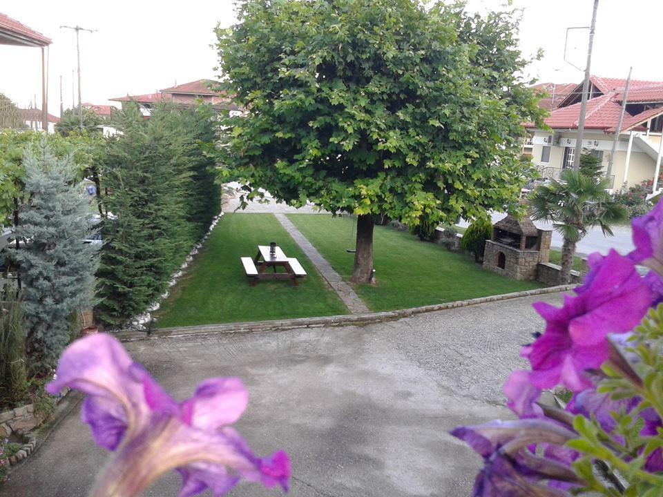 Guesthouse Athanasiou Loutraki  Exterior photo
